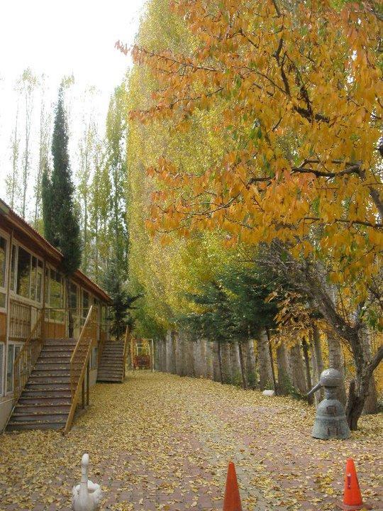 Alanlar Alabalik Ve Otel Ağlasun Esterno foto